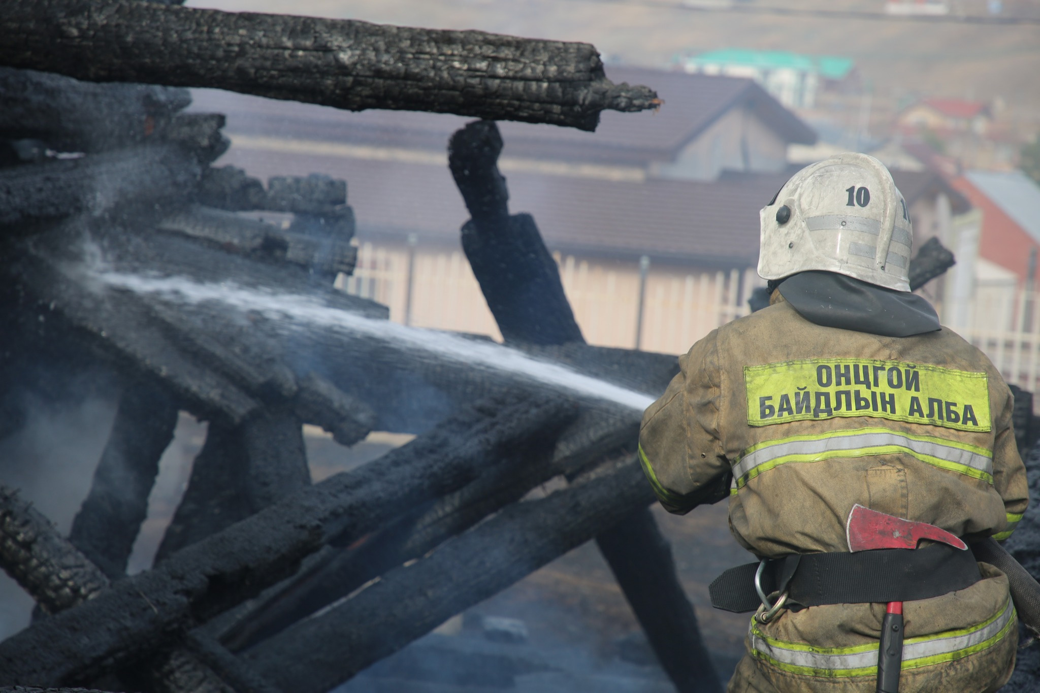 Нийслэлд өнгөрсөн 7 хоногт гал түймрийн 32 дуудлага бүртгэгджээ